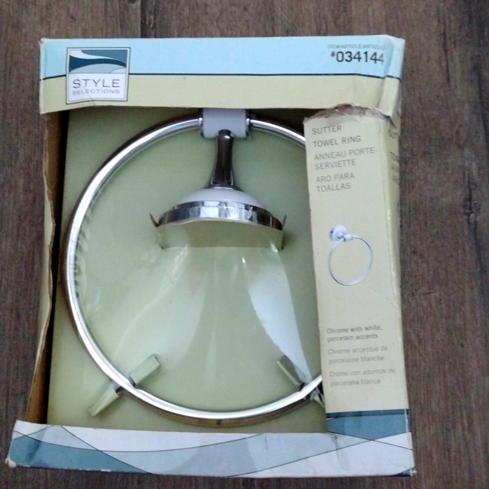 Style Selections SUTTER White and Chrome Towel Ring